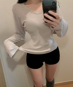 ベーシックデイリー無地長袖Tシャツ(7color) BEIGE