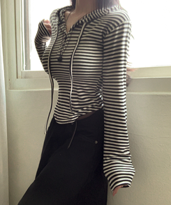 ストライプスナップボタン長袖Tシャツ IVORY