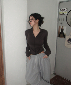 スリムハイネックジップアップ(6color) CHARCOAL