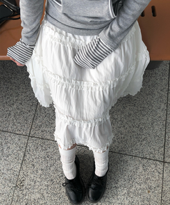 フリルティアードミディスカート WHITE