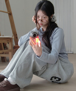 ビンテージレタリングスリットラインワイドトレーニングパンツ VINTAGE GRAY