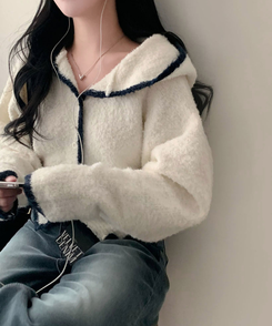 도로시 루즈핏 후드 크롭 니트 부클 가디건 아이보리