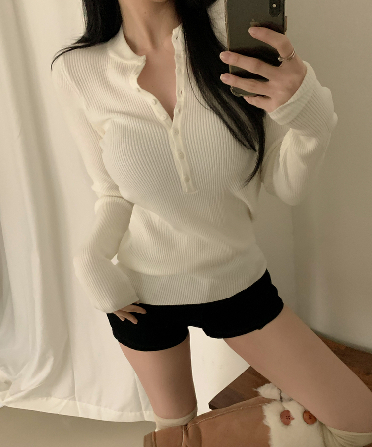 ボタンスリムフィットニット WHITE