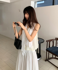 Vネックレースキャミソール CREAM