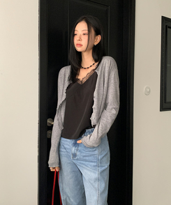 Vネックレースキャミソール BLACK