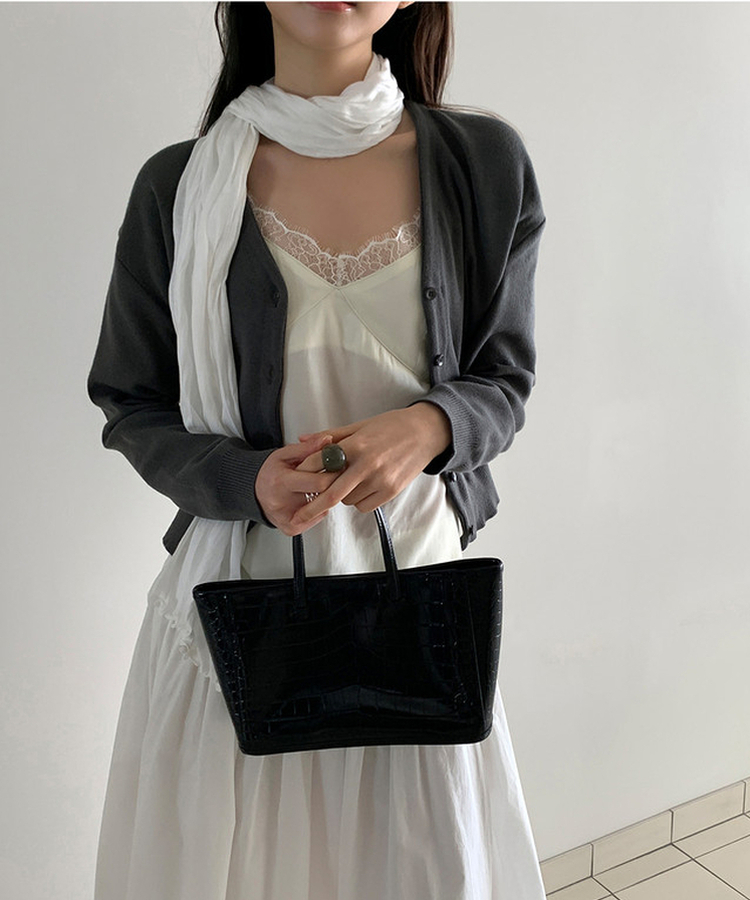 Vネックレースキャミソール CREAM