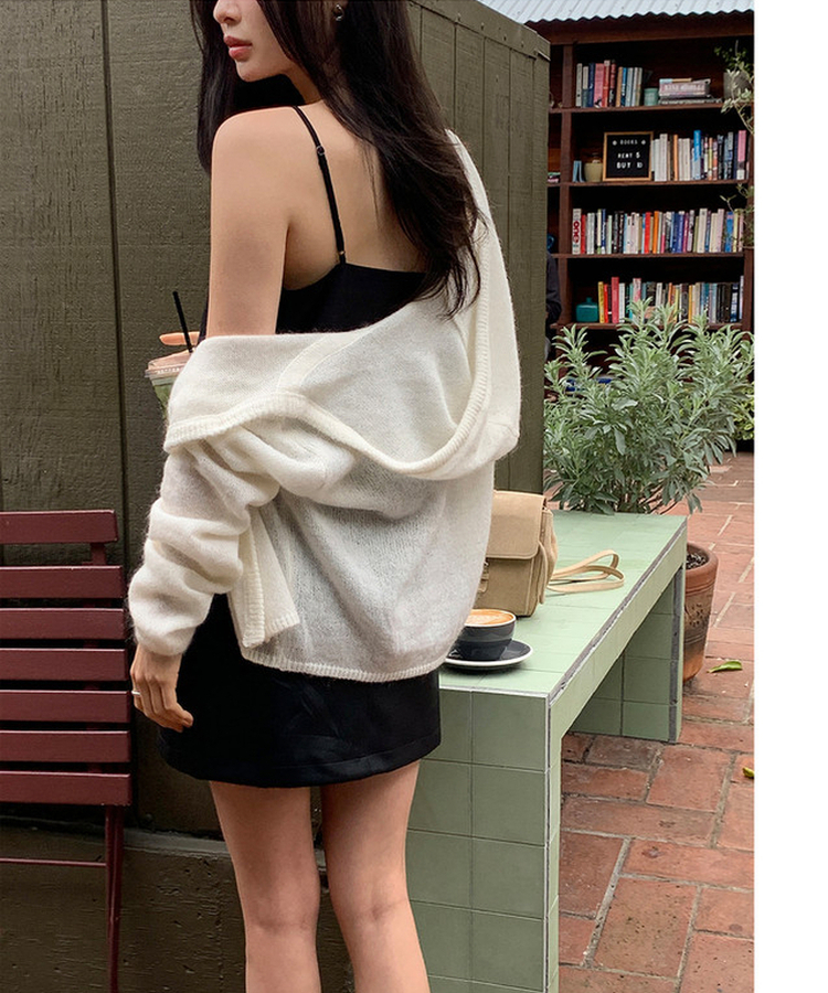 Vネックレースキャミソール BLACK