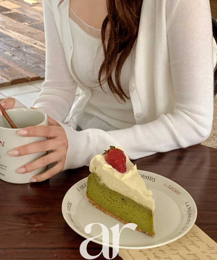 (カップ付きキャミ＋カーディガンSET／華奢フィット)   シアー リブ シャーリング カップ付きキャミ   ウール クロップド 長袖 カーディガン セット   IVORY