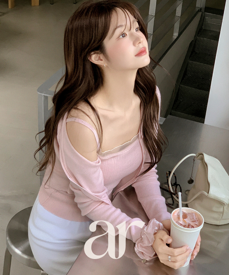 (カップ付きキャミ＋カーディガンSET／華奢フィット)   シアー リブ シャーリング カップ付きキャミ   ウール クロップド 長袖 カーディガン セット   PINK