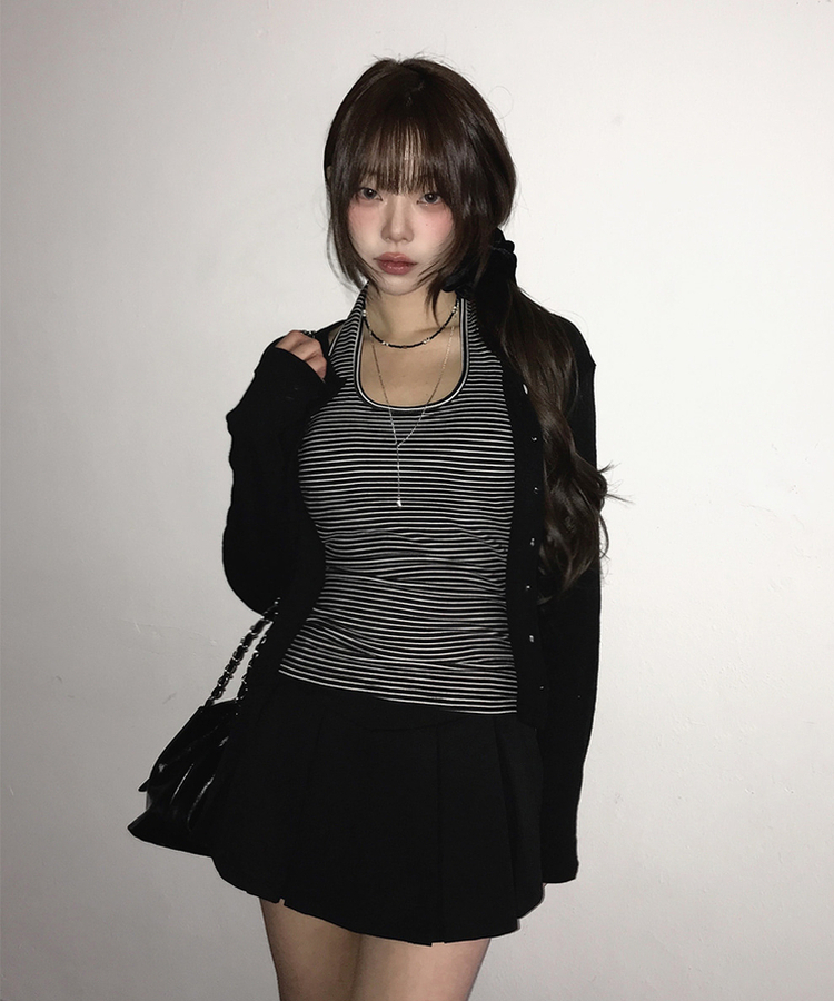 【カップ付き】ストライプスリムホルターキャミソール BLACK