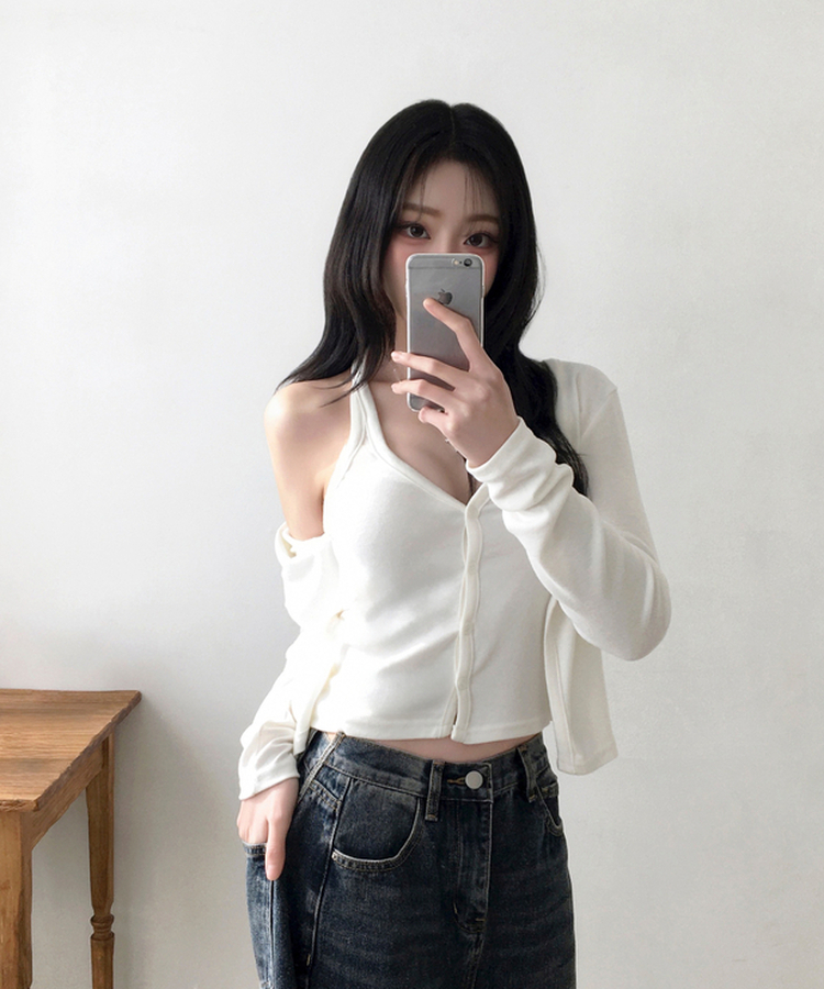 시쥬 홀터넥 나시 일체형 레이어드 슬림 긴팔 가디건 아이보리