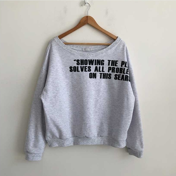 レタリングワンオフショルダートレーナー