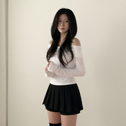 オフショルダーストラップTシャツ IVORY