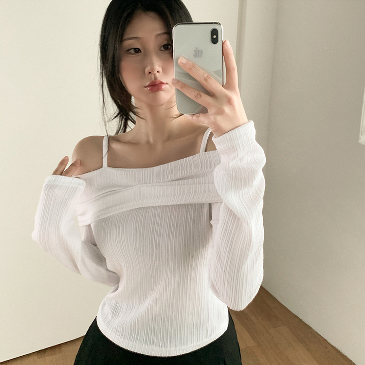 オフショルダーストラップTシャツ IVORY