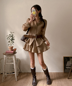 살랑살랑 시스루 크링클 오픈카라 셔츠 벨트 스커트 투피스 세트 브라운