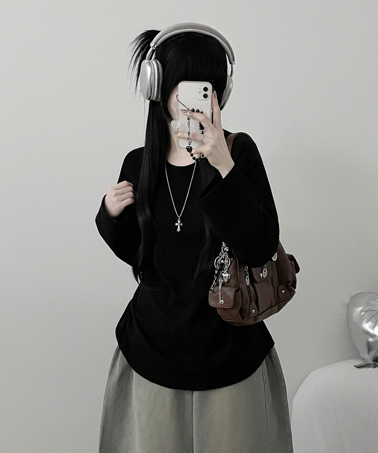 넉넉오버핏무지라운드긴팔티셔츠 블랙