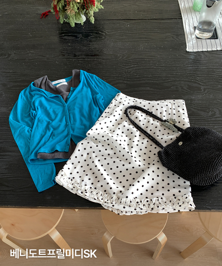 ドットフリルミディスカート
