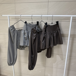 【SET】チェックパフシアリングブラウス ミニスカート