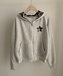 スターチェックフードルーズジップアップ