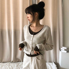 レイヤードバイカラーペンダントカーディガン LIGHT BEIGE