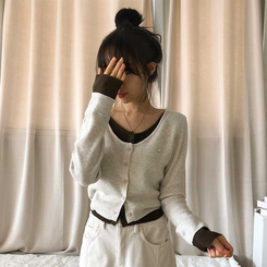 レイヤードバイカラーペンダントカーディガン LIGHT BEIGE