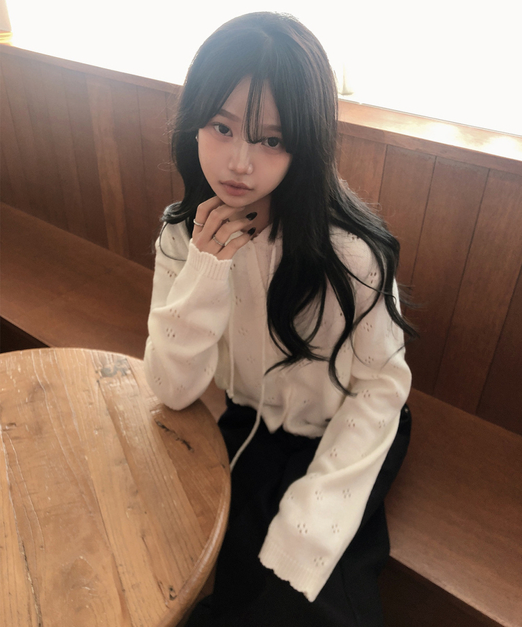 フラワーパンチングフードニットカーディガン IVORY