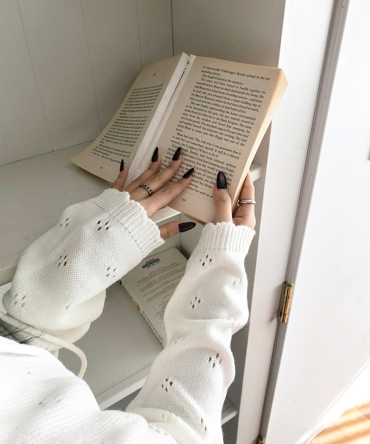 フラワーパンチングフードニットカーディガン IVORY