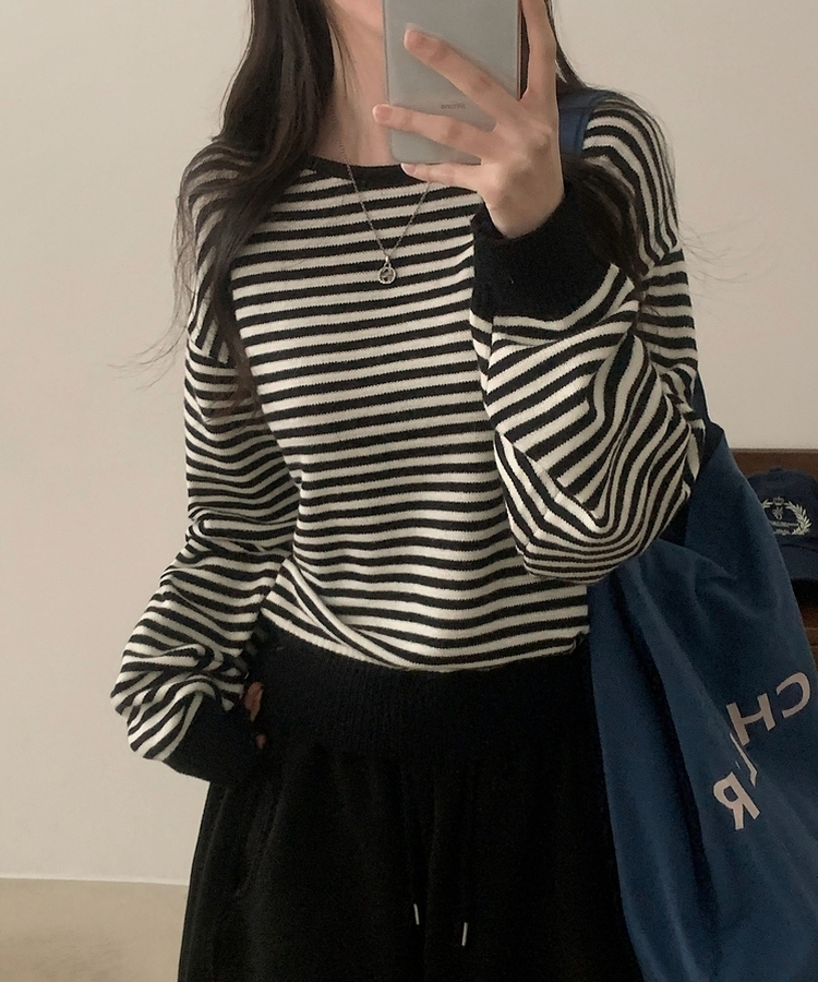 데이빈 스트라이프 라운드 긴팔니트 7color 아이보리/블랙