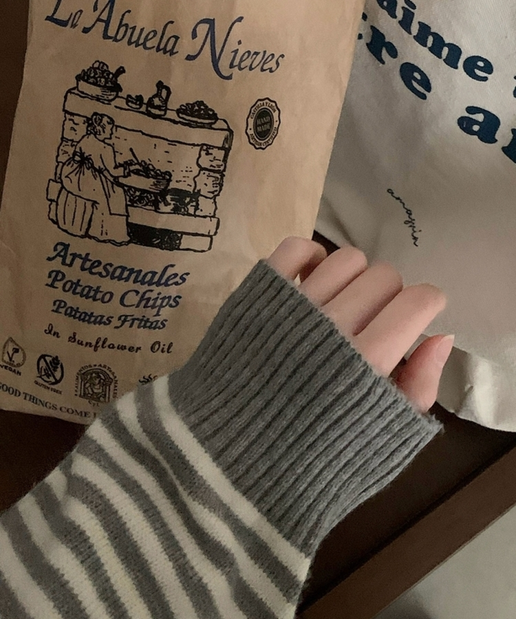 데이빈 스트라이프 라운드 긴팔니트 7color 그레이