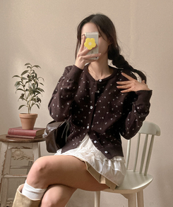 유즈 잔꽃 라운드 가디건 브라운