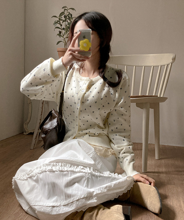 유즈 잔꽃 라운드 가디건 아이보리