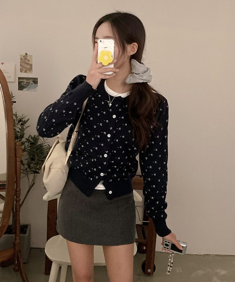 유즈 잔꽃 라운드 가디건 네이비
