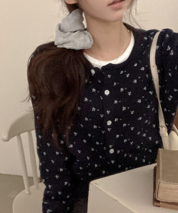 유즈 잔꽃 라운드 가디건 네이비