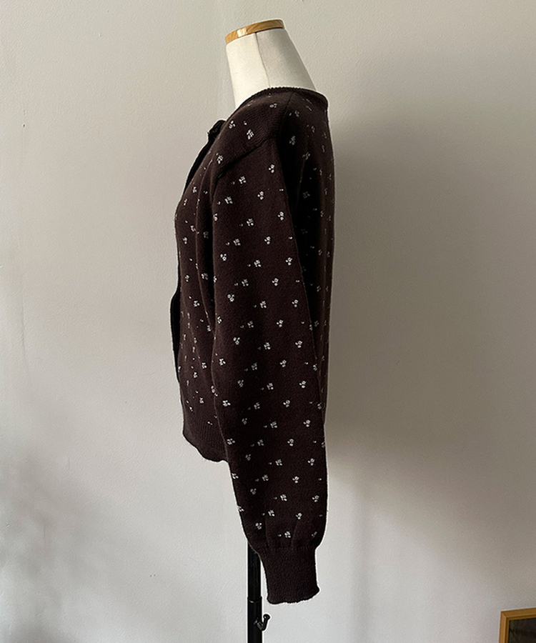 유즈 잔꽃 라운드 가디건