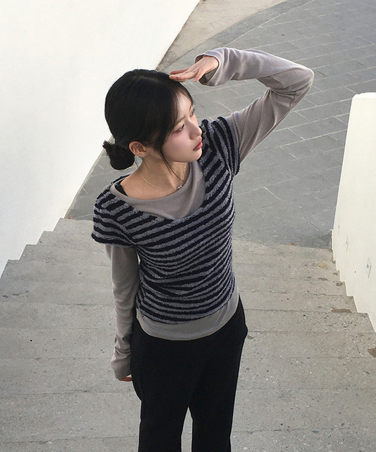 ブークレUネック半袖ニット STRIPE NAVY