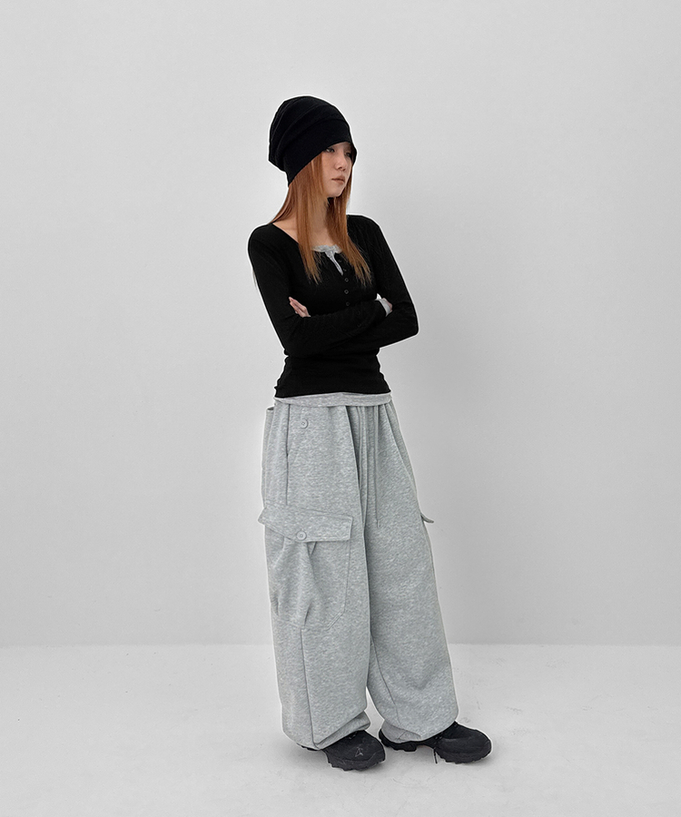 レイヤードヘンリーネック長袖Tシャツ BLACK