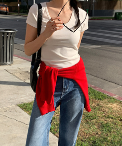 ソフトラウンドネックカーディガン RED