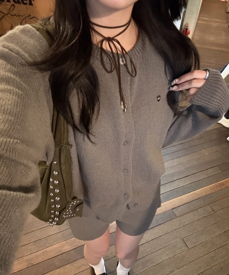 【✔기획】라운트 니트 가디건 숏팬츠 세트 먹색