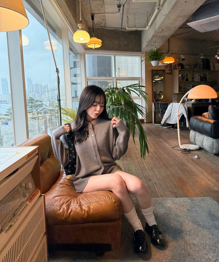 【✔기획】라운트 니트 가디건 숏팬츠 세트 먹색