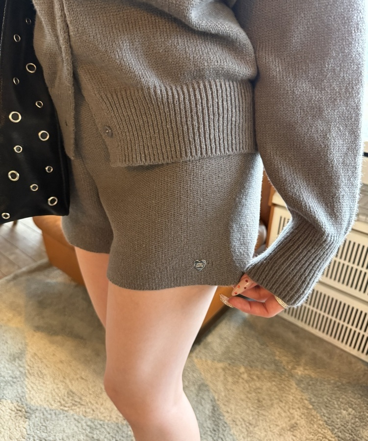 【✔기획】라운트 니트 가디건 숏팬츠 세트 먹색