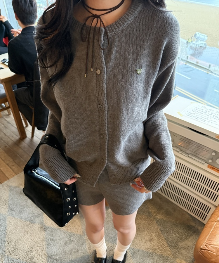 【✔기획】라운트 니트 가디건 숏팬츠 세트 먹색