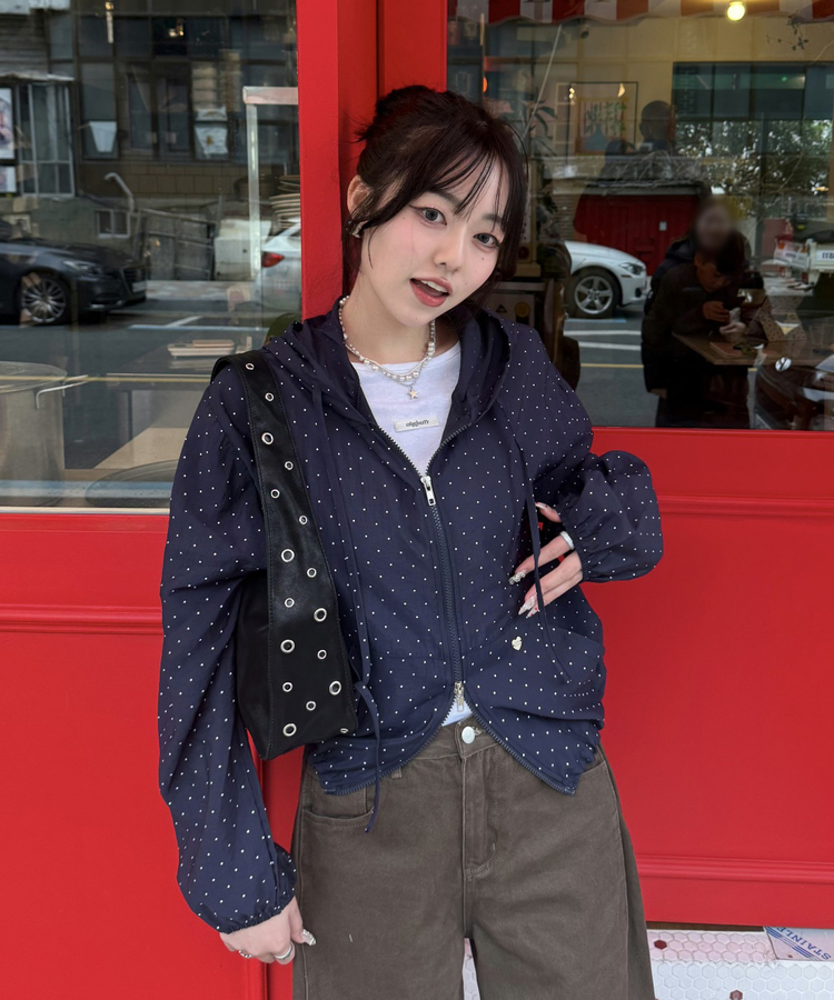 【✔기획】라운드 슬림 베이직 긴팔 티셔츠 화이트