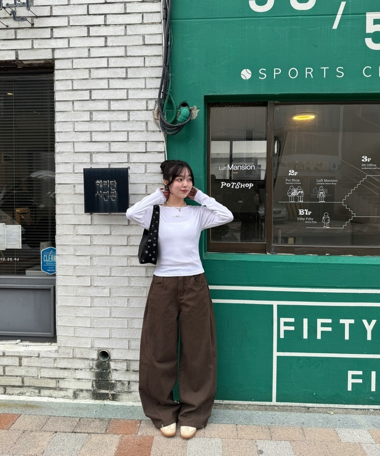 【✔기획】라운드 슬림 베이직 긴팔 티셔츠 화이트