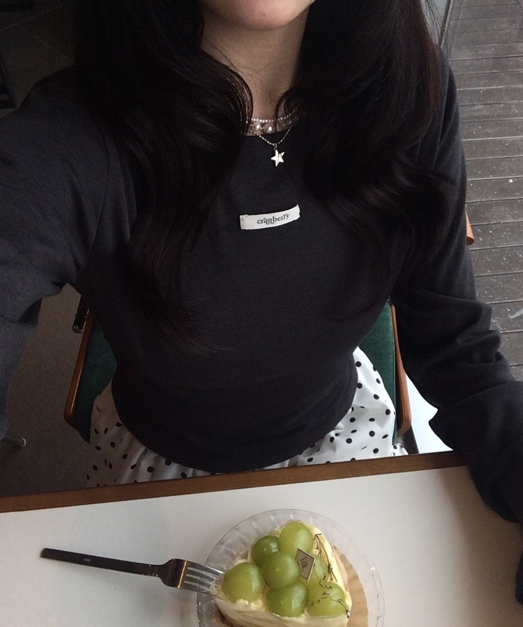 【✔기획】라운드 슬림 베이직 긴팔 티셔츠 먹색