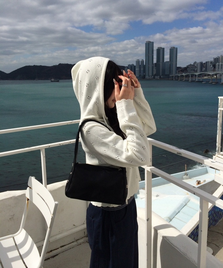 【✔기획】스카시 펀칭 후드 가디건 아이보리