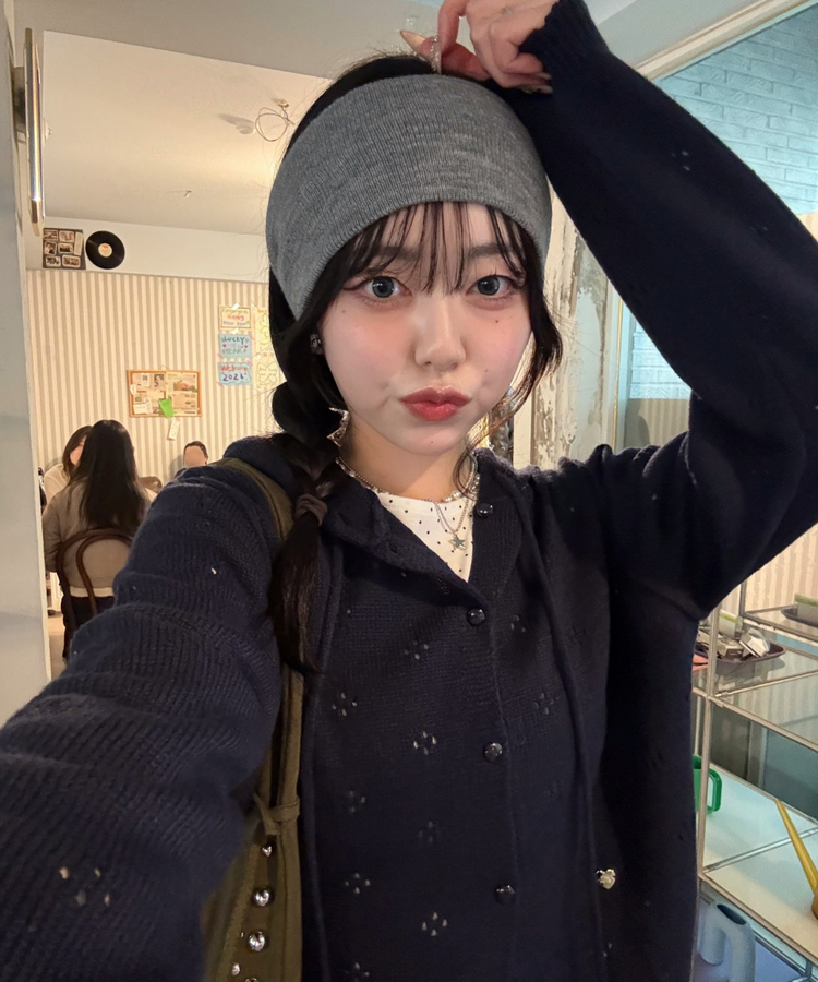 【✔기획】스카시 펀칭 후드 가디건 네이비