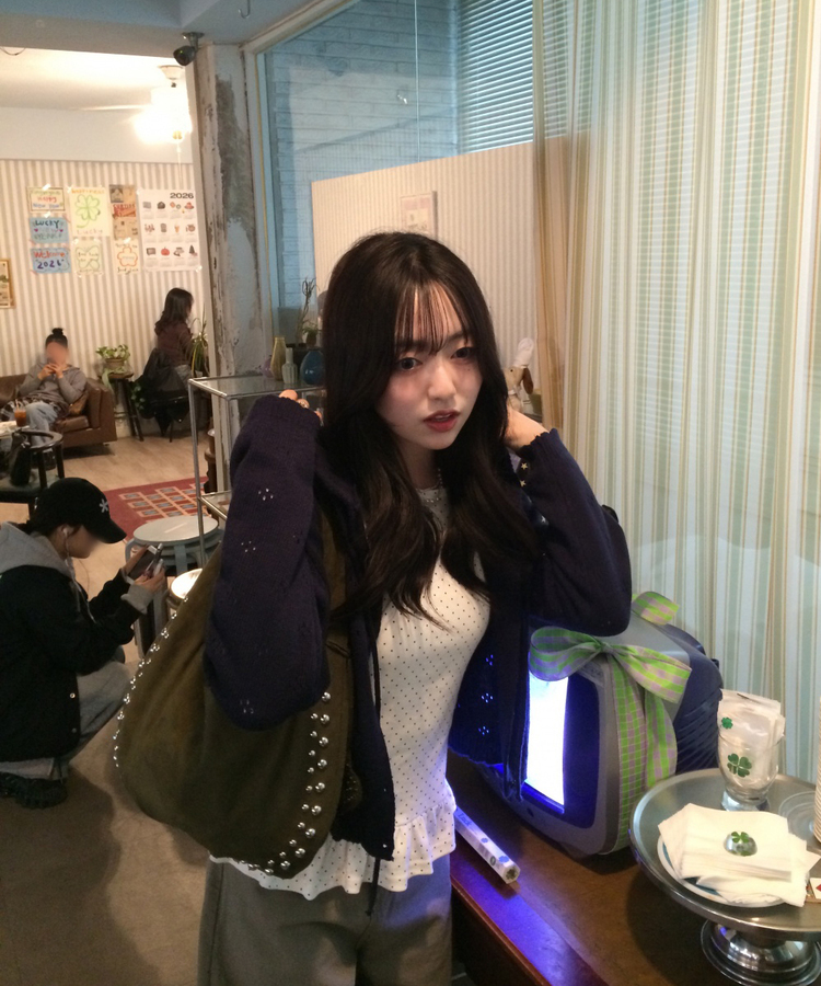 【✔기획】스카시 펀칭 후드 가디건 네이비