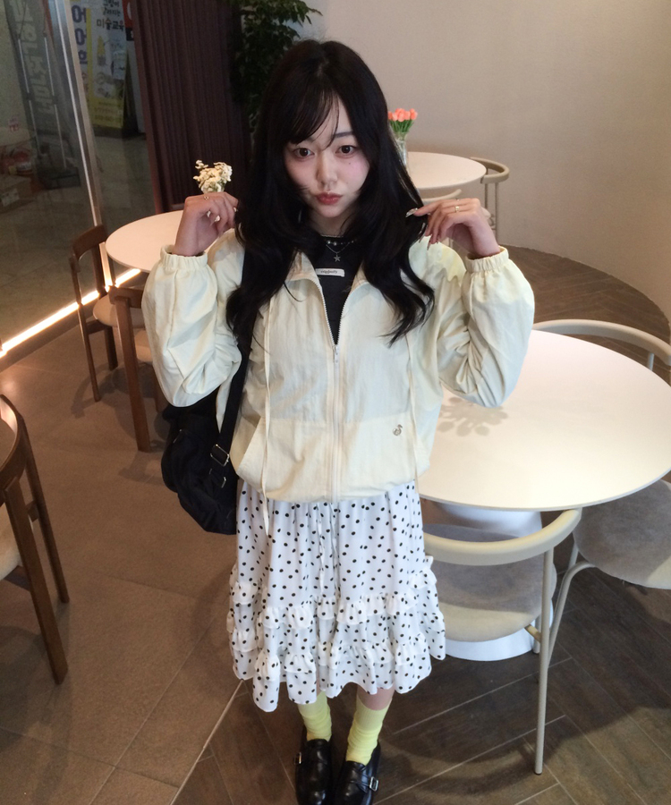 【✔기획】하이넥 리본 스트링 집업 크림