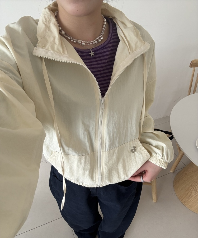 【✔기획】하이넥 리본 스트링 집업 크림