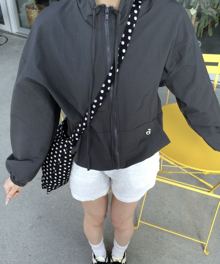 【✔기획】하이넥 리본 스트링 집업 먹색